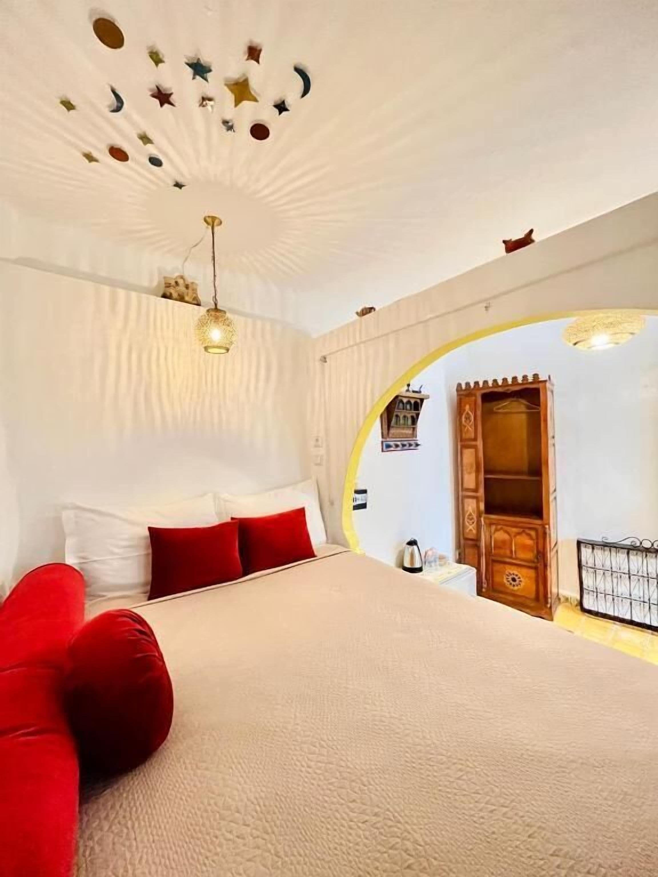 In-room safe, laptop workspace, blackout curtains, iron/ironing board