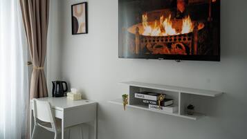 Comfort Double Room, City View | In-room safe, desk, laptop workspace, free WiFi