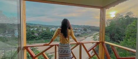 Luxury Double or Twin Room, Balcony, Lake View | Terrace/patio