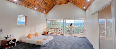 奢華雙人或雙床房, 陽台, 湖景 | 免費無線上網