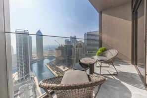 Property grounds - Free housekeeping visits during your stay - StayShort - Beautiful 1BR in Business Bay Sleeps 4! (Business Bay)