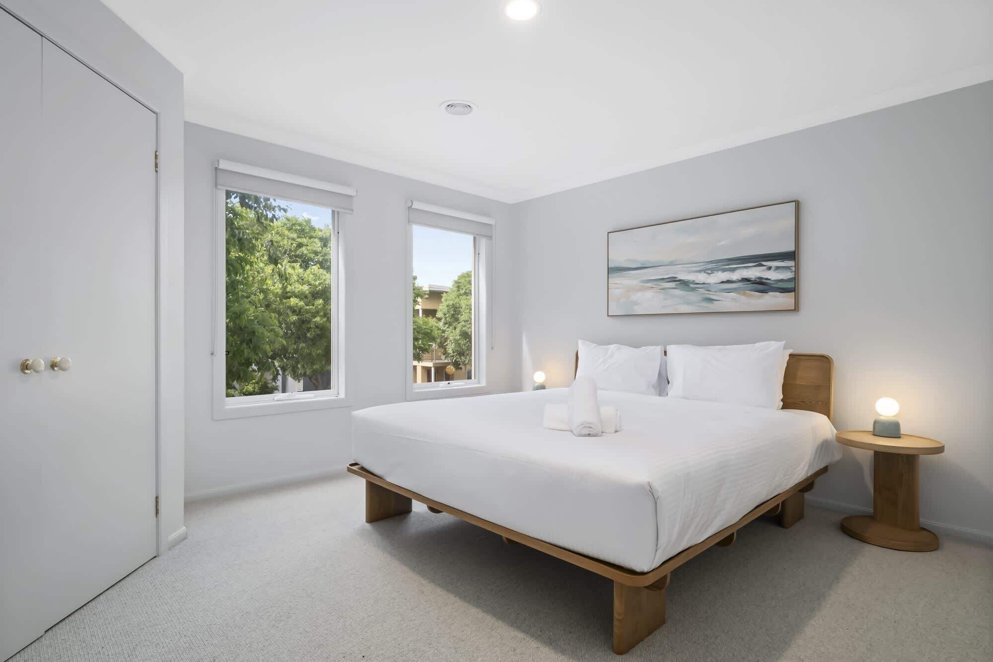 مكواة/لوح كي وواي فاي وملاءات أسرّة