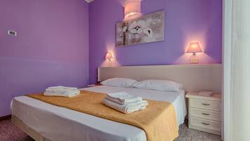 Standard Room | Desk, free WiFi