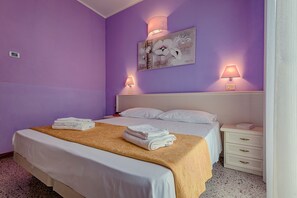 Desk, free WiFi - Hotel Plaza Gabicce Mare (Gabicce Mare)