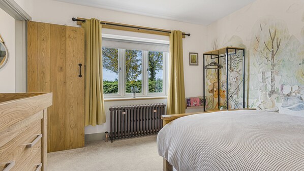 5 Schlafzimmer, individuell dekoriert, individuell eingerichtet