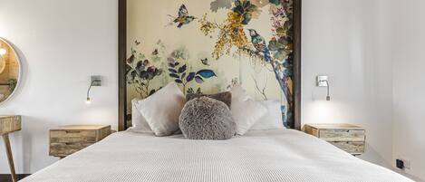 5 bedrooms, individually decorated, individually furnished, free WiFi