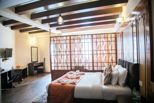 Lords Riverside Resort  