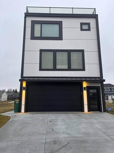 1st Luxury Residential Elevator rooftop deck