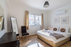 Apartment, 2 Bedrooms, Kitchen, City View | Egyptian cotton sheets, premium bedding, individually decorated - Levante - 2-BR Apt. & Terrace in Larnaca (Larnaca)