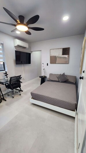 1 bedroom, iron/ironing board, free WiFi, bed sheets - Casa Calle 19 Studio By Dream Vacation (Miami)