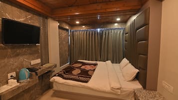 Deluxe Double Room | Free WiFi