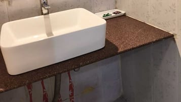 Shower, towels, soap, shampoo