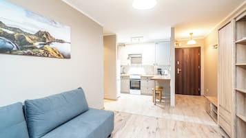 Leilighet | Oppholdsrom | En 37-tommers Flatskjerm-TV med kabel-kanaler