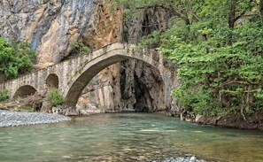 Miscellaneous - Central Grevena Retreat with Mountain Views (Grevena)