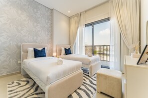 2 bedrooms, in-room safe, iron/ironing board, free WiFi - Walking Distance to Miracle Garden and Butterfly Garden (Dubai)