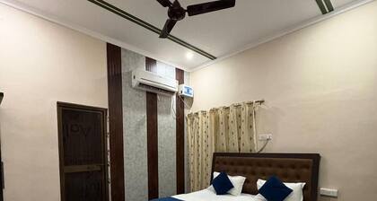 Hotel Indra Palace Jaunpur