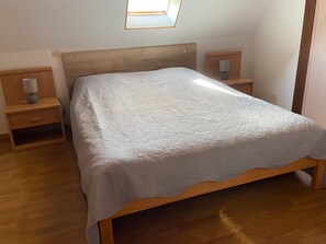 واي فاي وملاءات أسرّة