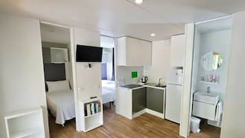 Casa rodante Confort | Área de sala de estar | Televisión de pantalla plana