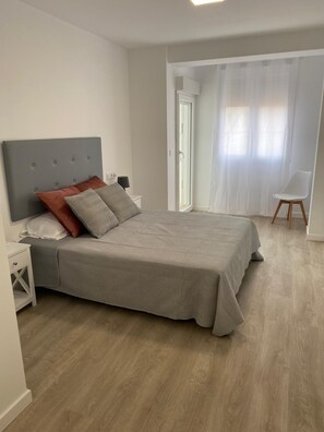 熨斗/熨衫板、上網、床單