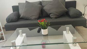 Basic Apartment | Iron/ironing board, free WiFi