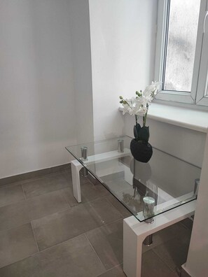 เบสิกอพาร์ทเมนท์ | วิวจากห้องพัก