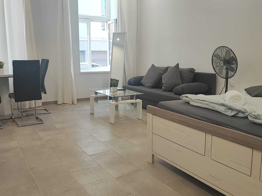 Apartamento básico | Tabla de planchar con plancha y wifi gratis