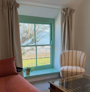 WiFi, bed sheets - The Little Egret - Mumbles (The Mumbles)