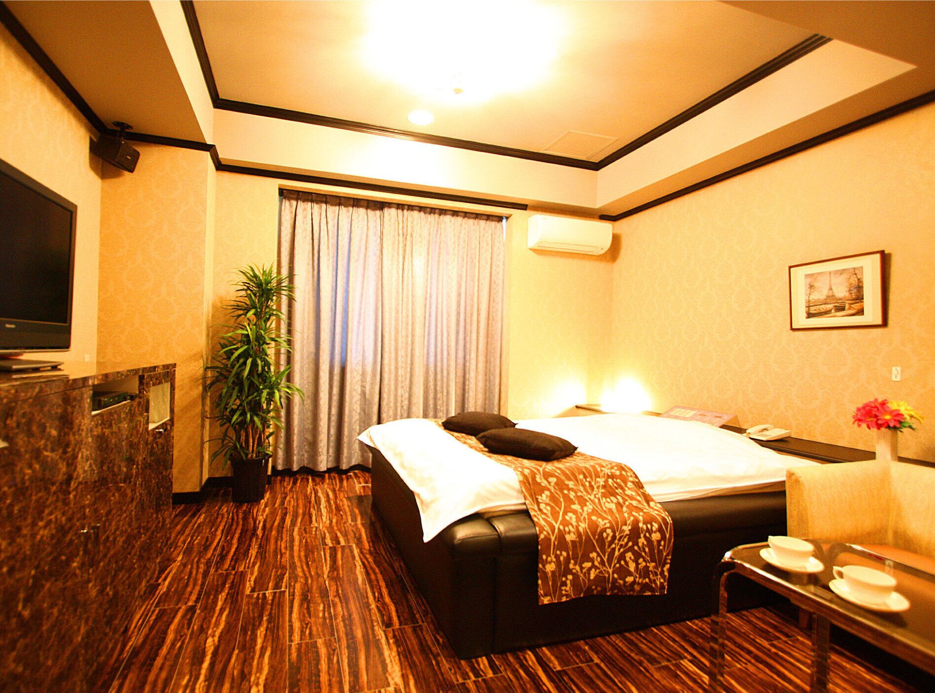 Double Room | Free WiFi