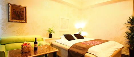 Double Room | Free WiFi