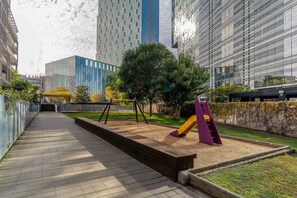 Children’s area - Pool, Terrace & Beach Vibes in Poblenou (Barcelona)