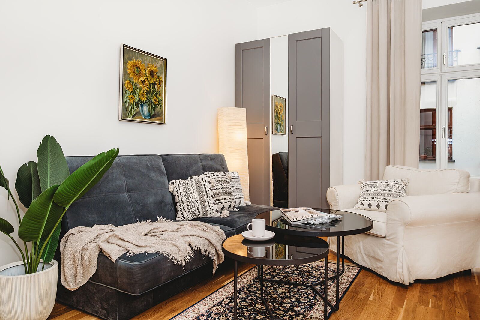 Suite – comfort | Safe på rommet, strykejern/-brett og wi-fi (inkludert)