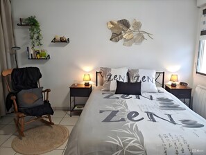 Bügeleisen/Bügelbrett, WLAN, Bettwäsche