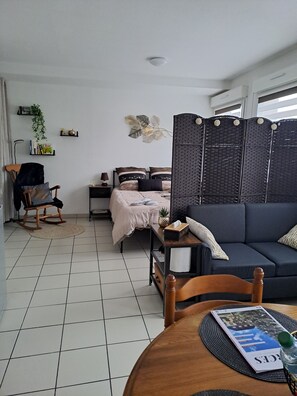 Iron/ironing board, WiFi, bed sheets - Furnished 3-Star Studio in the Heart of Niederbronn-les-Bains, Alsace (Niederbronn-les-Bains)