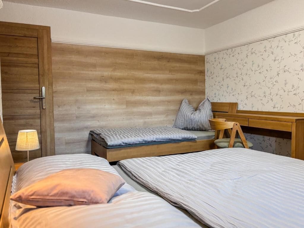 Camera tripla | Wi-Fi gratuito