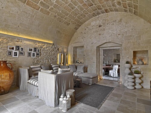 Relais Masseria Capasa – Historic Villa with Pool in Martano
