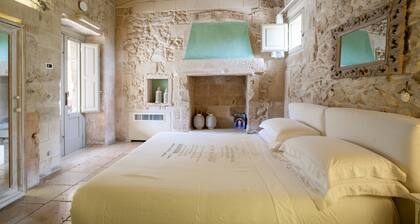 Relais Masseria Capasa – Historic Villa with Pool in Martano