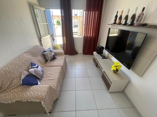 House with two parking spaces in the city of flowers, less than 3km from the center.