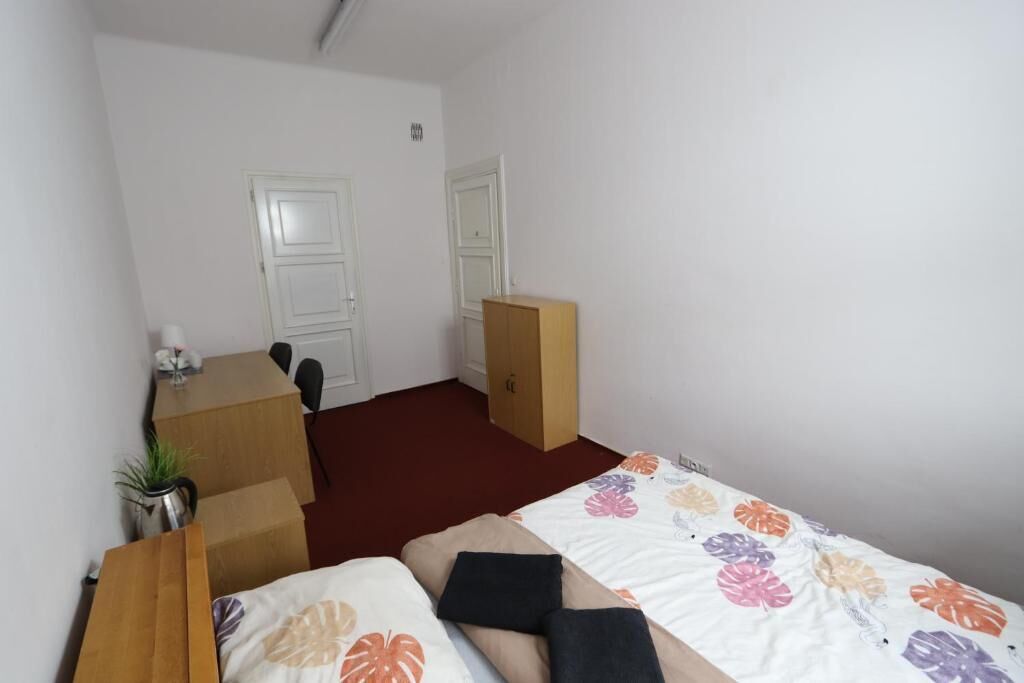 经典双人房, 1 张双人床 | 办公桌、笔记本电脑工作区、熨斗/熨衣板、免费 WiFi