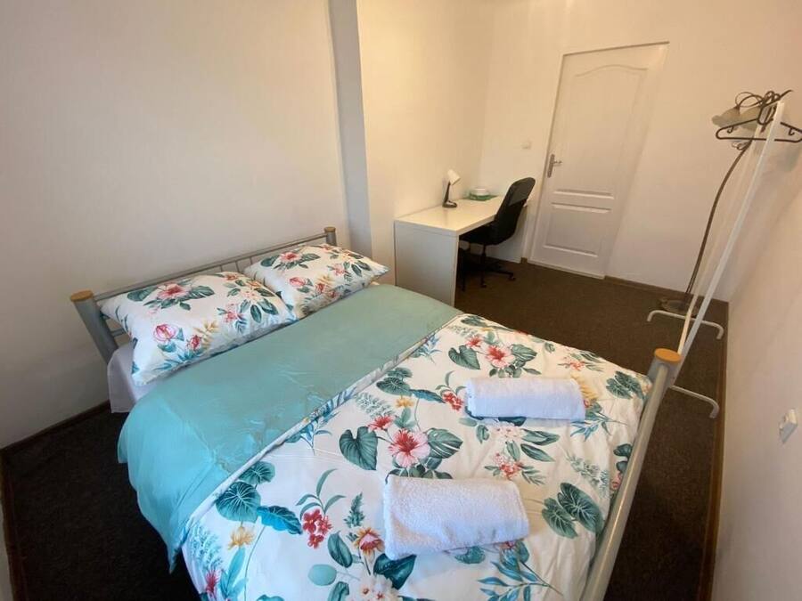 Classic Double Room, 1 Double Bed | Desk, laptop workspace, iron/ironing board, free WiFi
