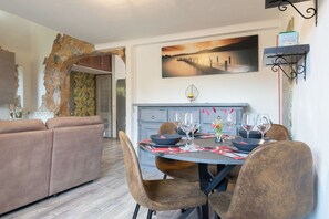 Dining - Orlando apartment (Roma)