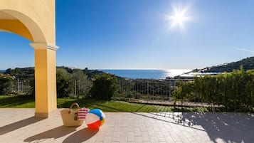 Apartamento, vista para o mar | Terraço/pátio