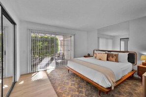 1 bedroom, iron/ironing board, free WiFi, bed sheets - Sunny Desert Escape - A Ryson Property (Palm Springs)
