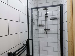 Shower - Moorland Retreat (Scarborough)