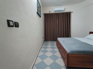 宿舍, 2 间卧室, 吸烟房, 阳台 | 2 多间卧室