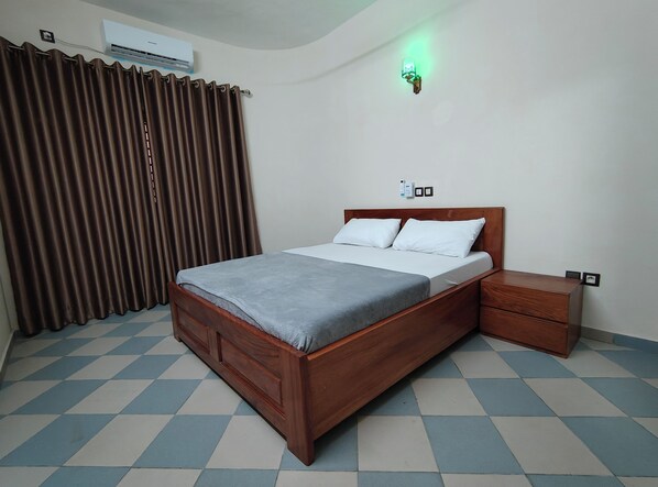 2 bedrooms