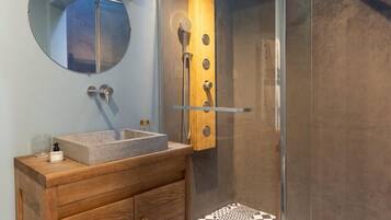 Leilighet – classic, byutsikt | Bad