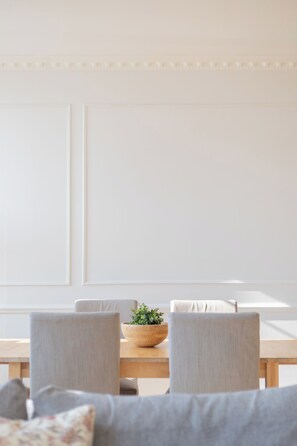 Comfort Duplex, Balcony, City View | Living area - Appartement R2 Reims Gare Centre (Reims)
