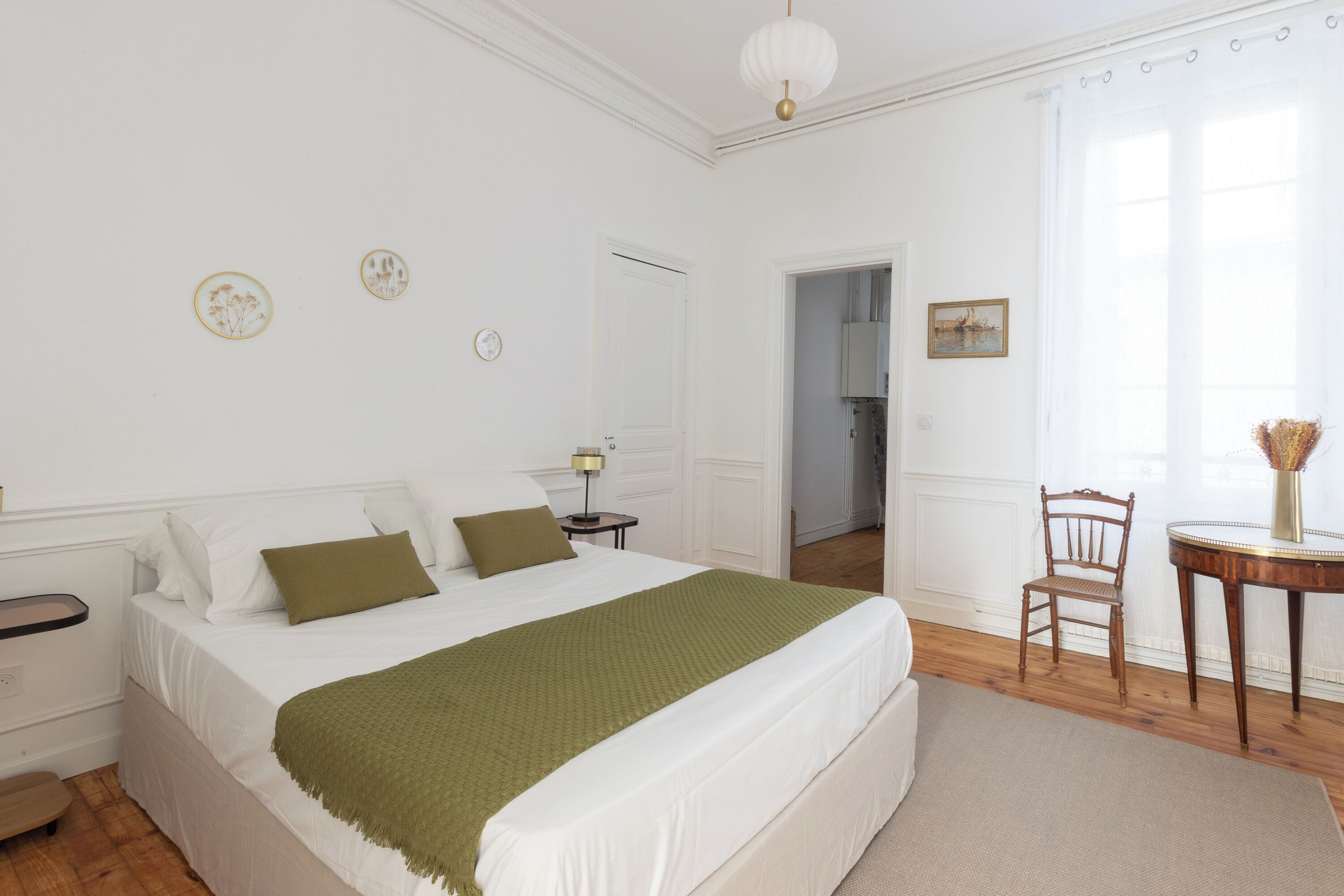 Leilighet – comfort, balkong, byutsikt | Strykejern/-brett og wi-fi (inkludert)