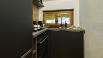 Kühlschrank, Ofen, Herdplatte, Geschirrspüler