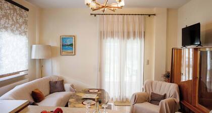 Anastasia's Kastoria Cozy Modern Garden Retreat